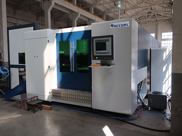 Давхар пайт хувиргагч бүхий 3000W шилэн лазер зүсэх машин